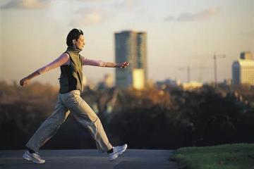 夏季適合健步走請(qǐng)查收正確打開方式